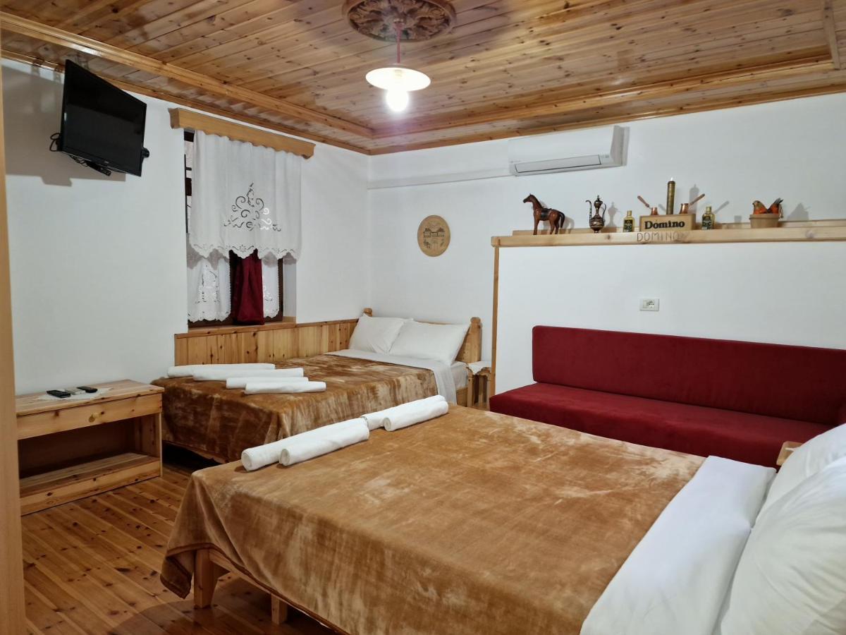 Hotel Domino Gjirokastër Екстериор снимка